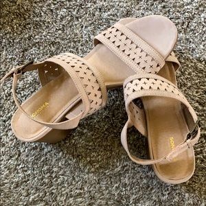 Light brown sandal